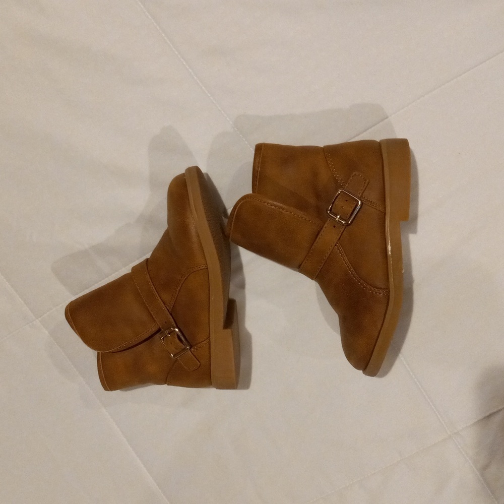 Children's Place toddler boots